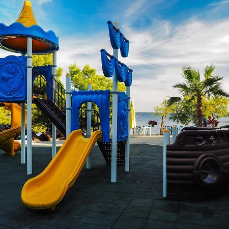 סגט ווראנייצה Salve Croatia Mobile Homes In Amadria Park Trogir מראה חיצוני תמונה