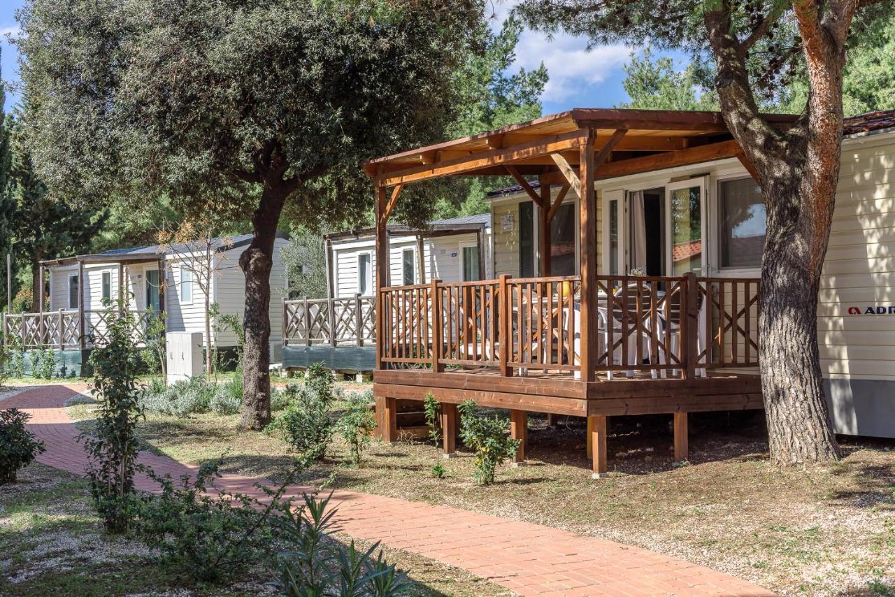 סגט ווראנייצה Salve Croatia Mobile Homes In Amadria Park Trogir מראה חיצוני תמונה