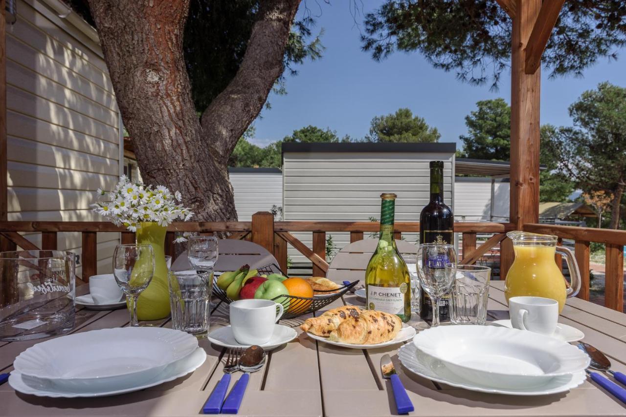 סגט ווראנייצה Salve Croatia Mobile Homes In Amadria Park Trogir מראה חיצוני תמונה