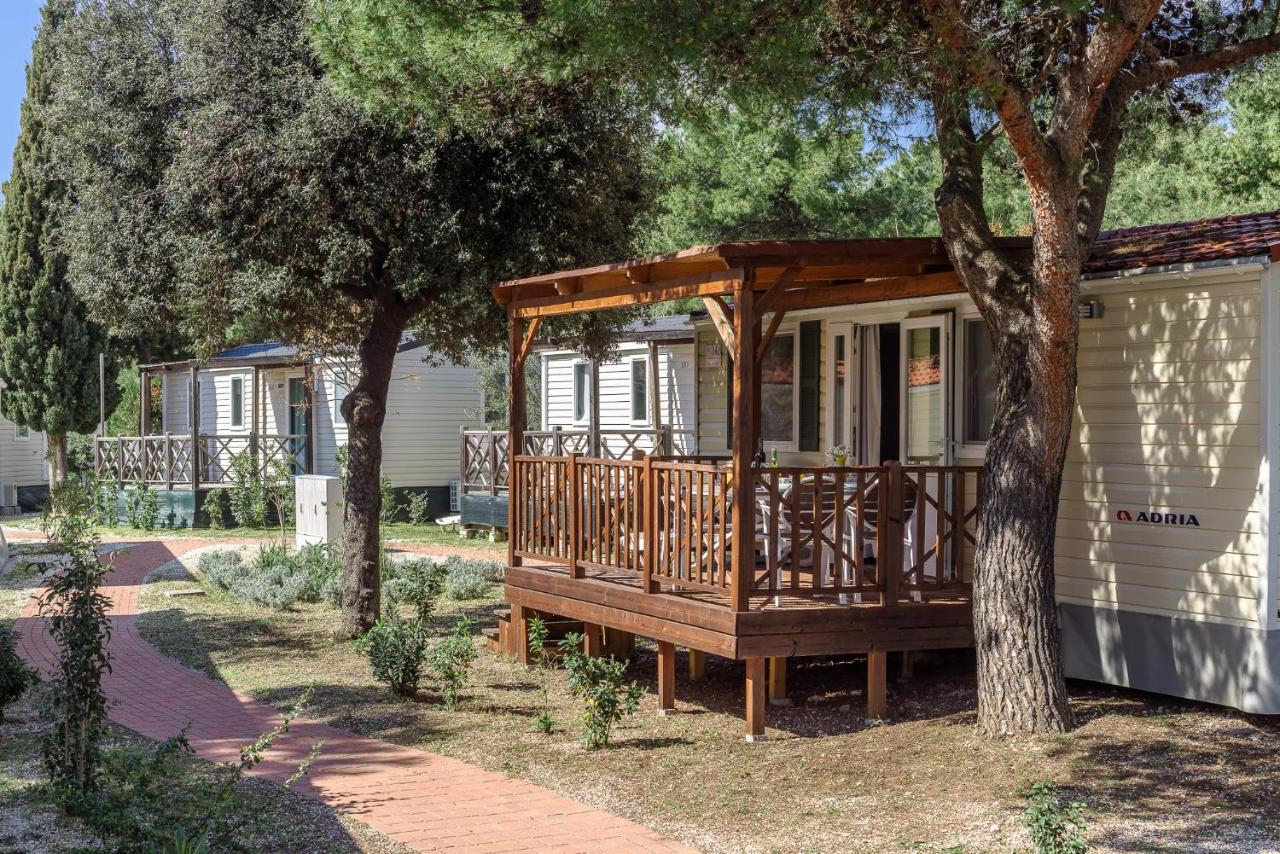 סגט ווראנייצה Salve Croatia Mobile Homes In Amadria Park Trogir מראה חיצוני תמונה