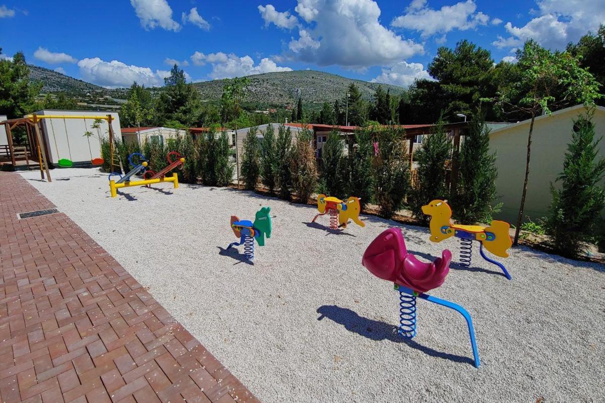 סגט ווראנייצה Salve Croatia Mobile Homes In Amadria Park Trogir מראה חיצוני תמונה