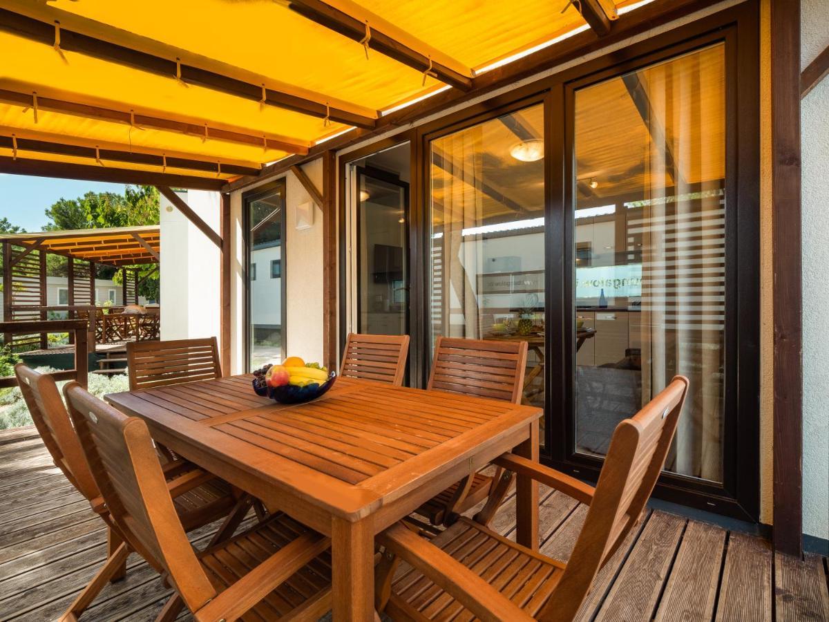 סגט ווראנייצה Salve Croatia Mobile Homes In Amadria Park Trogir מראה חיצוני תמונה