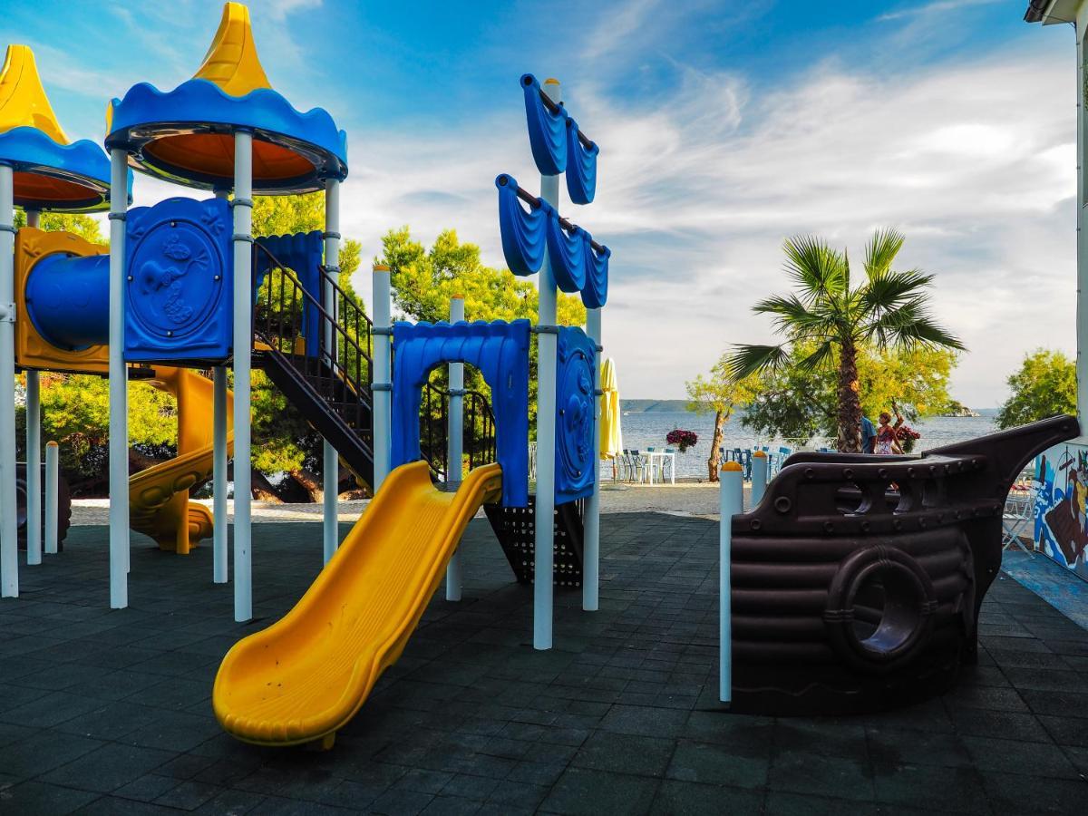 סגט ווראנייצה Salve Croatia Mobile Homes In Amadria Park Trogir מראה חיצוני תמונה